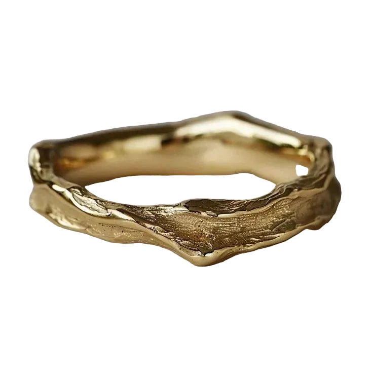Anillo de oro forjado vintage