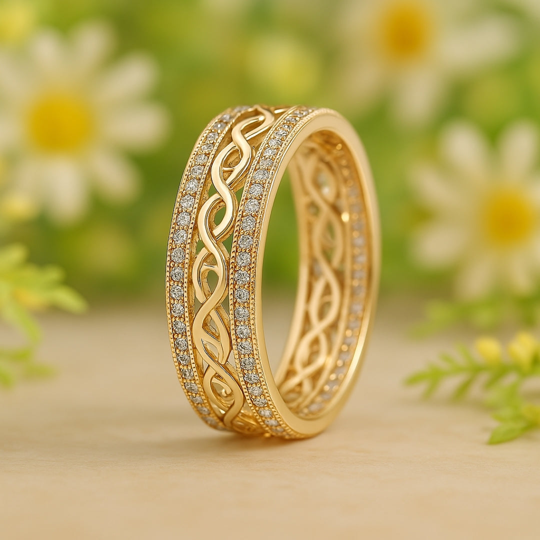 Anillo de Oro Brillante Calado