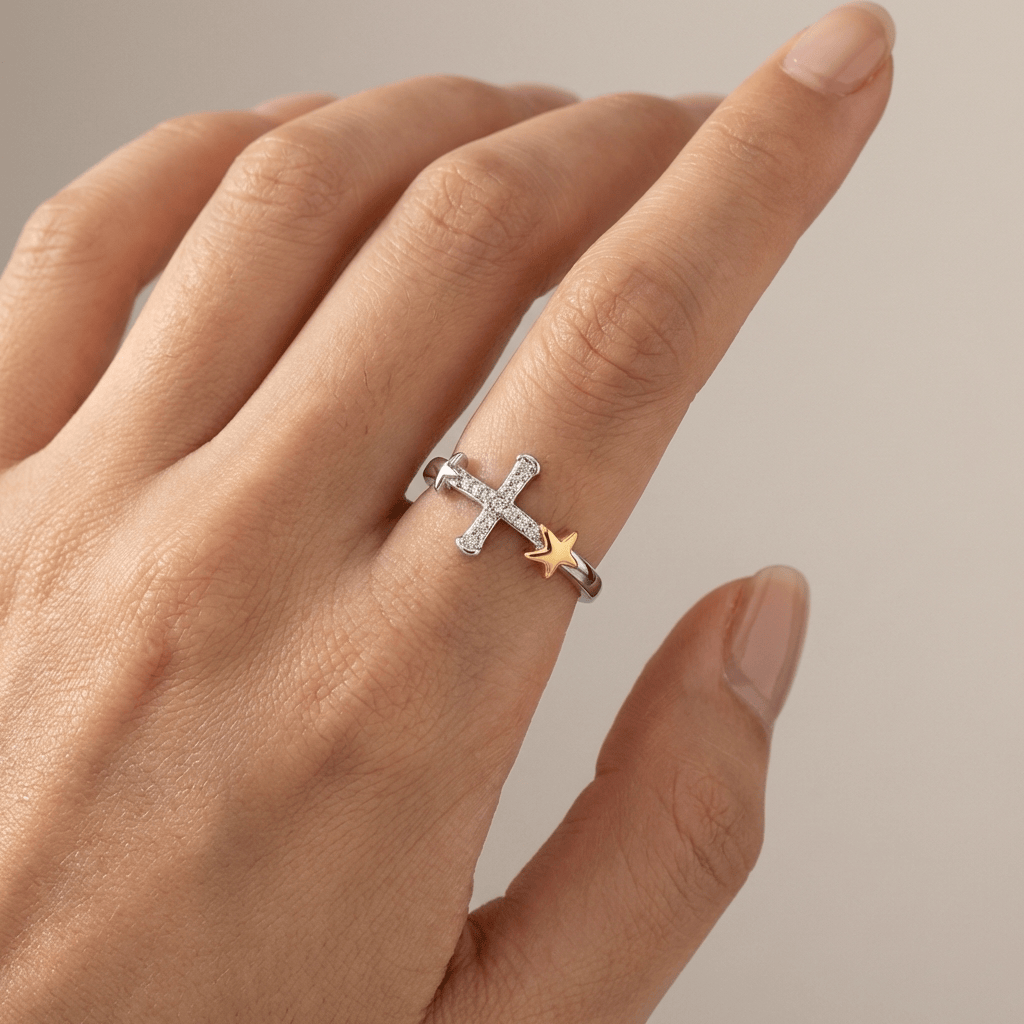 Anillo Cruz Estrella Dorada (Ajustable)