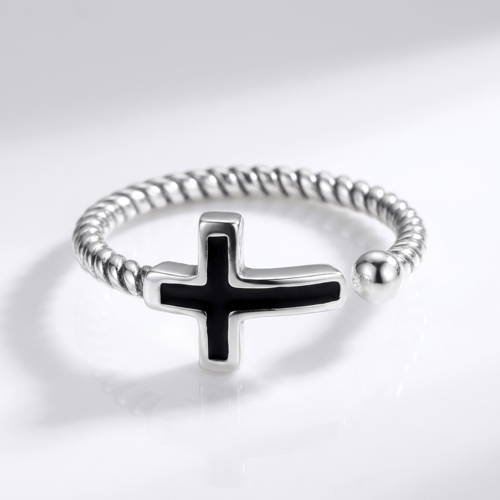 Anillo Cruz Negra Bendita (Ajustable)