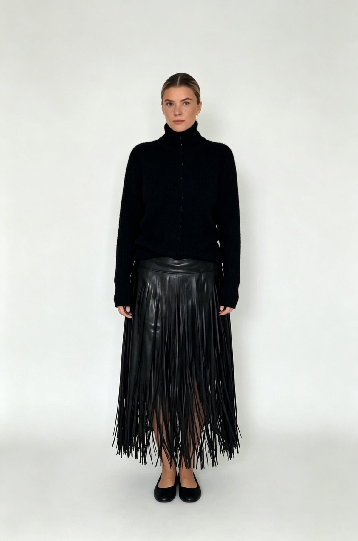 Yaiza | Falda midi negra con flecos