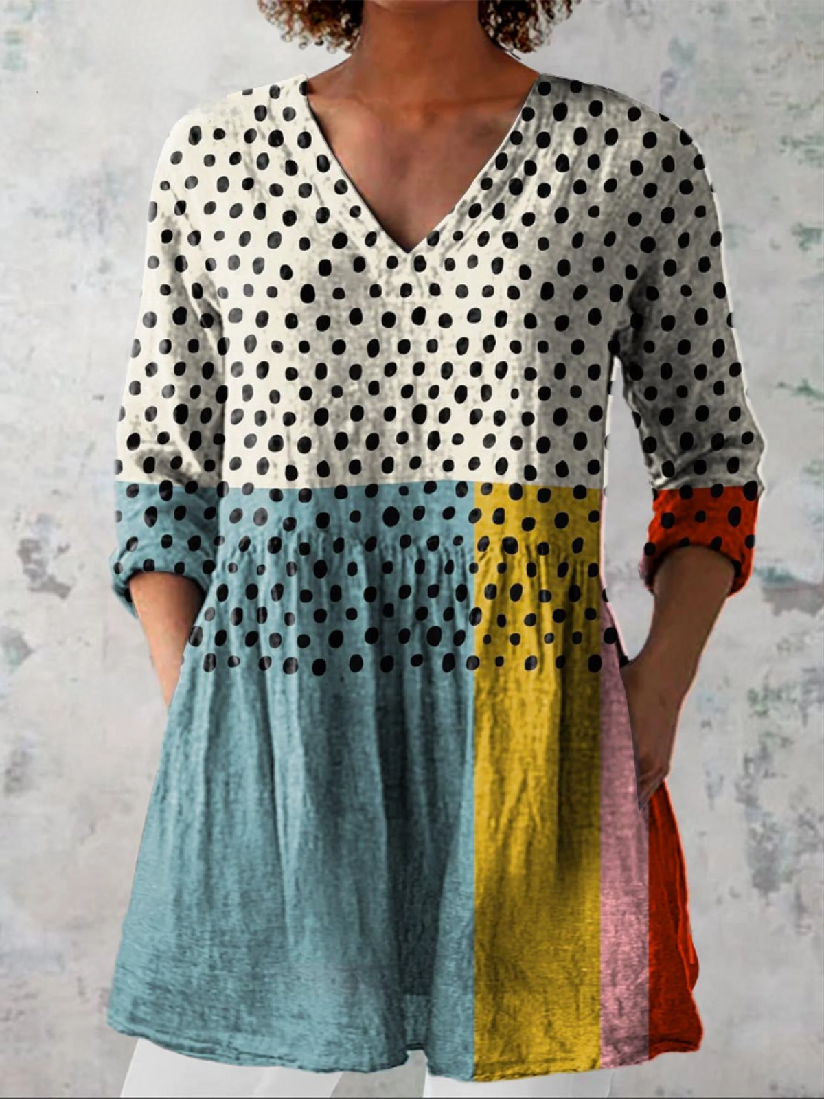 Elowen – blusa larga con escote en V – Elegancia atemporal