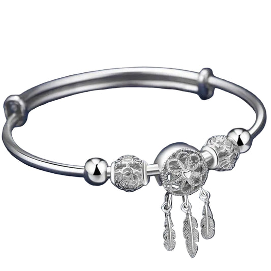 Pulsera ajustable con colgantes de tres hojas en plata