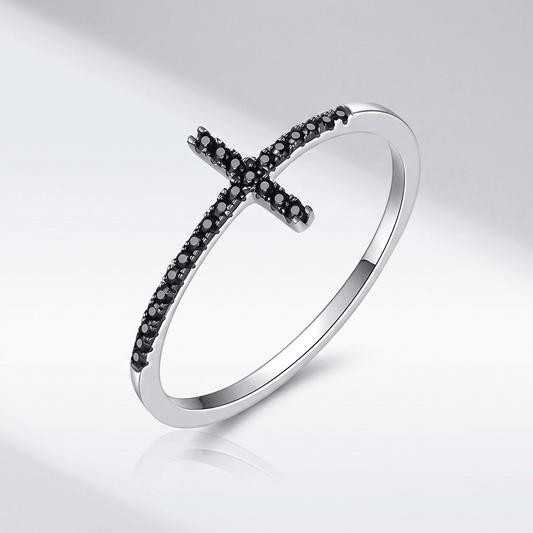 Anillo Brillante Cruz de Plata