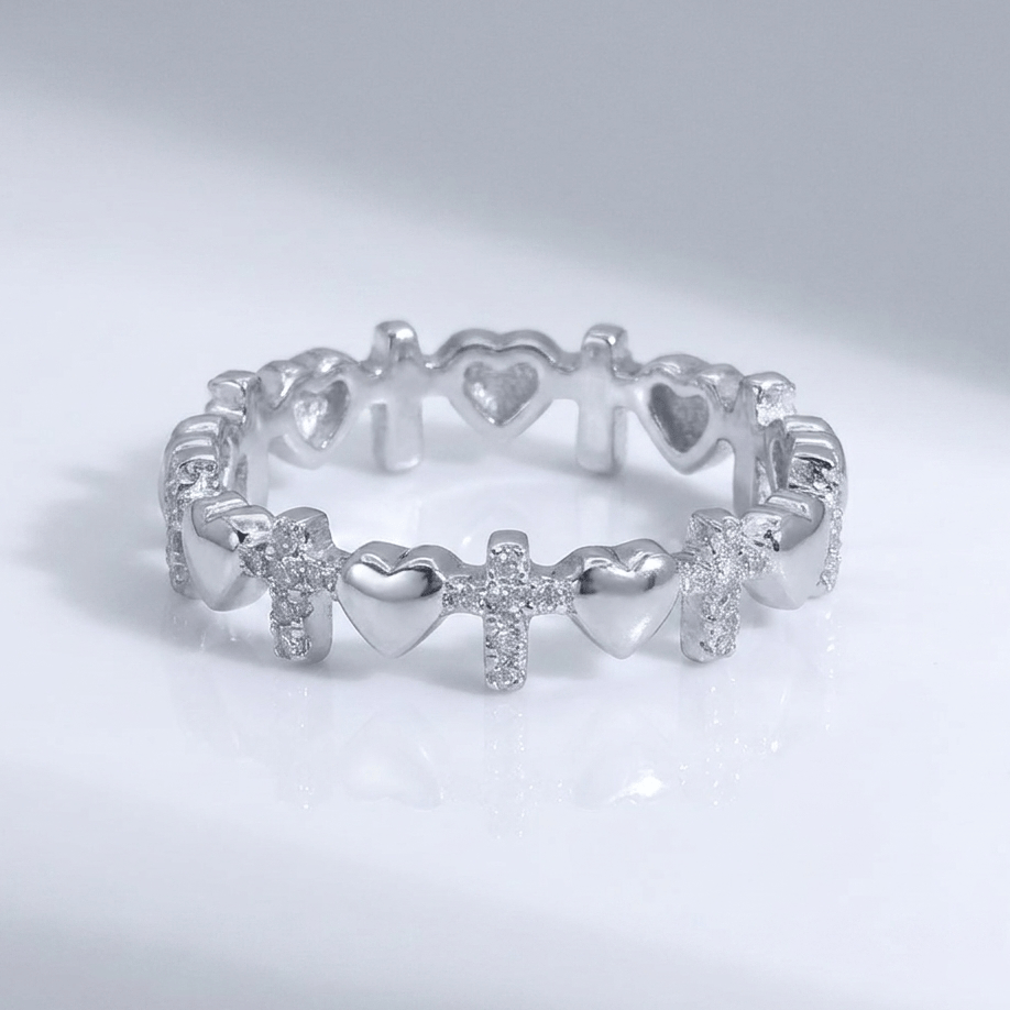 Anillo de Plata Cruz y Corazones