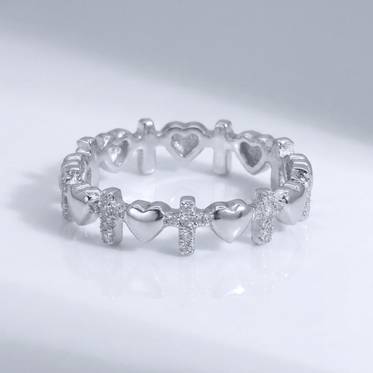 Anillo de Plata Cruz y Corazones