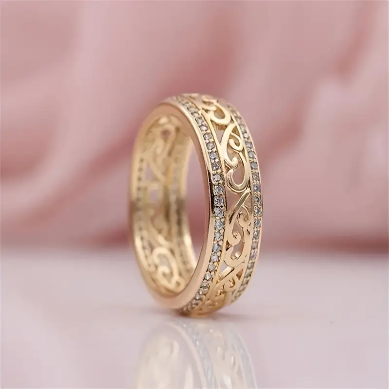 Anillo de Oro Brillante Calado